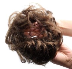 Příčesek gumička z pravých vlasů - detail